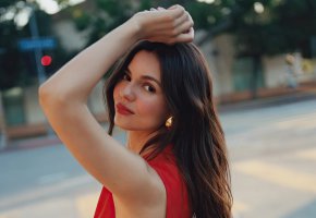  Victoria Justice, ³ ,  , , , , 